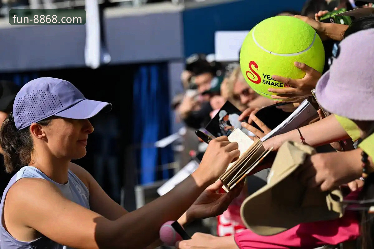 3个视角深度解析：顶级网球赛事背后的不确定性与数字娱乐的即时魅力